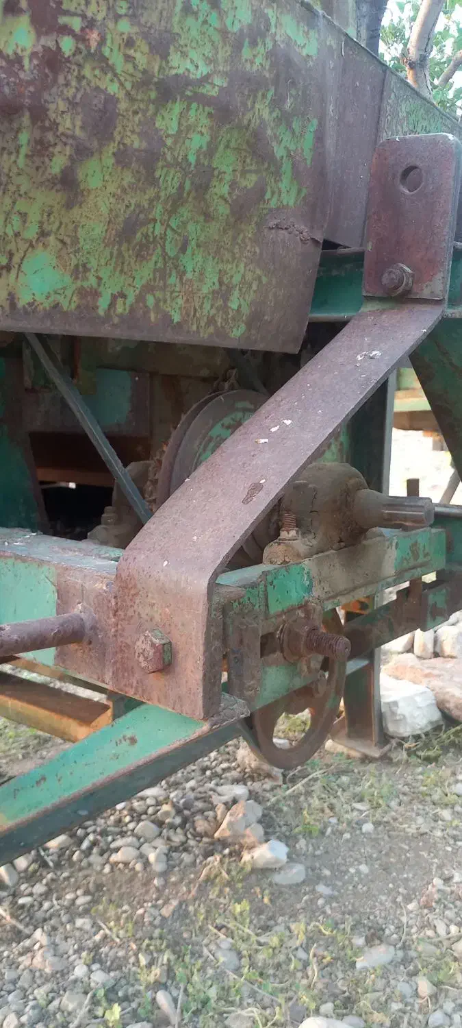 خرمنکوب|ماشین‌آلات صنعتی|روانسر, |دیوار