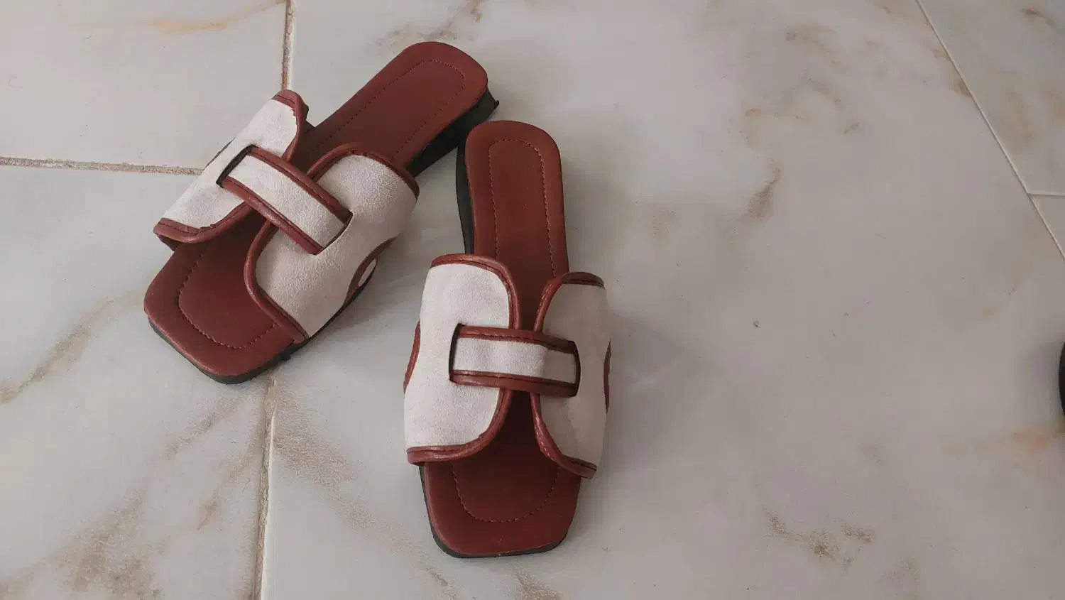 دمپایی کاملا نو|کیف، کفش، کمربند|تبریز, |دیوار