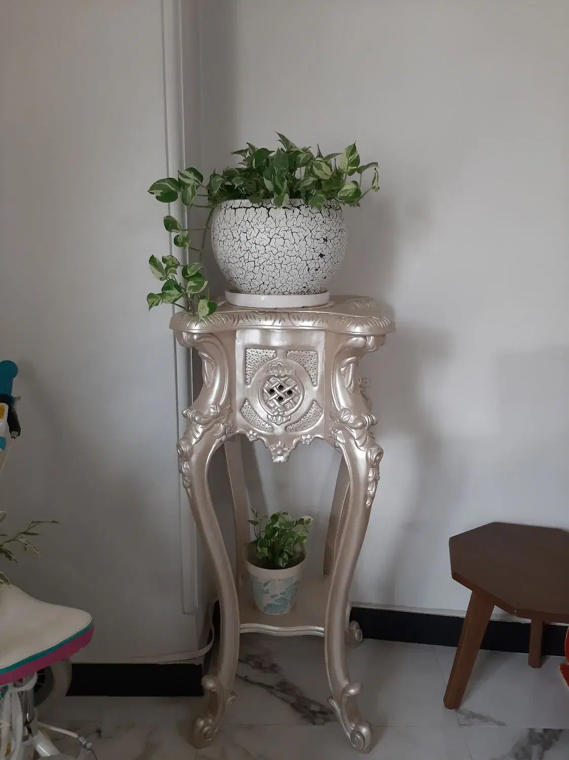 ساعت کنار سالنی ایستاده و کنسول|ساعت دیواری و تزئینی|آمل, |دیوار