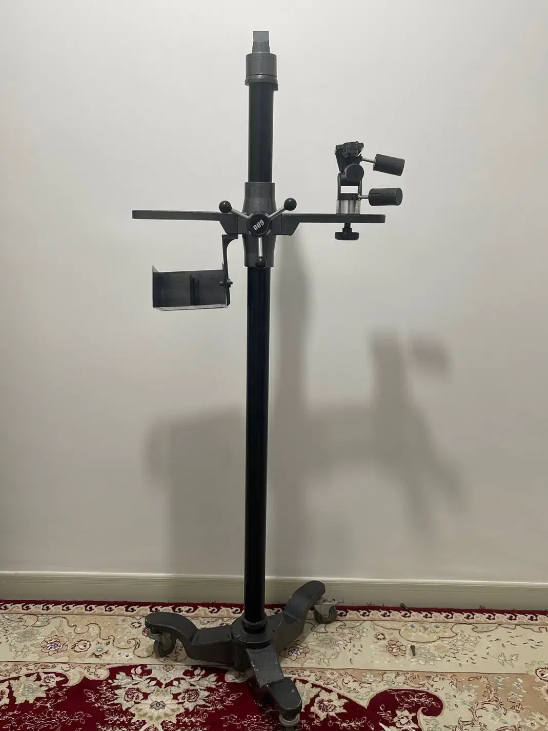 سه پایه چرخ دار. صلیبیT|دوربین عکاسی و فیلمبرداری|شهریار, شهریار|دیوار