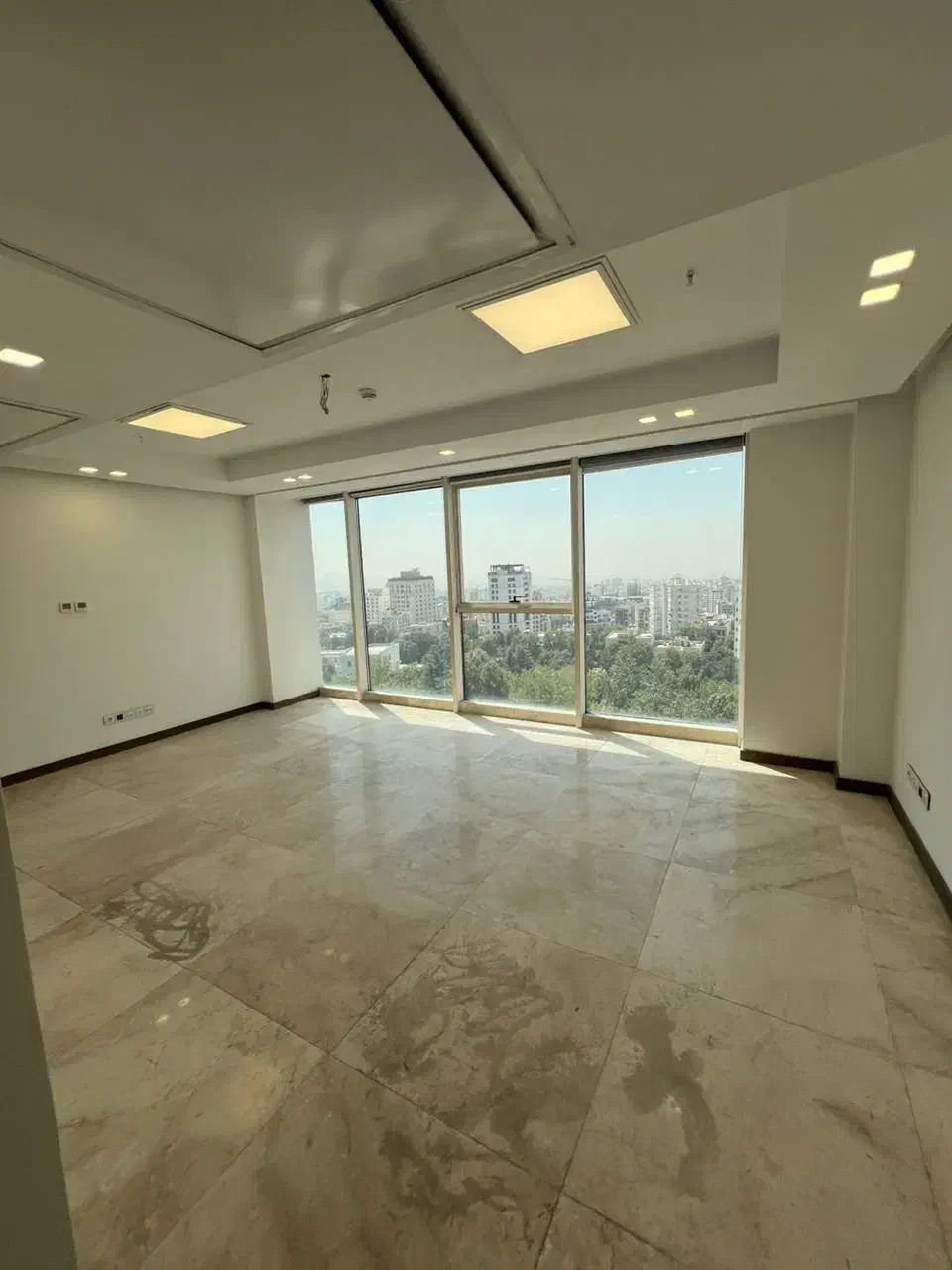 ۶۷متر سند اداری قلب نیاوران ویو بی نظیر|فروش دفتر کار، اتاق اداری، مطب|تهران, حصار بوعلی|دیوار