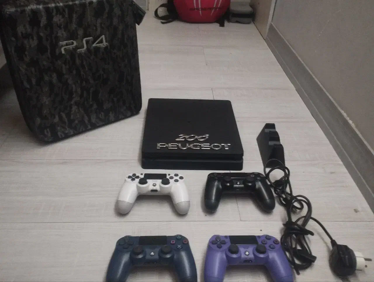 ps4 پی اس فور اسلیم ۵۰۰ گیگ|کنسول، بازی ویدئویی و آنلاین|شهرکرد, |دیوار