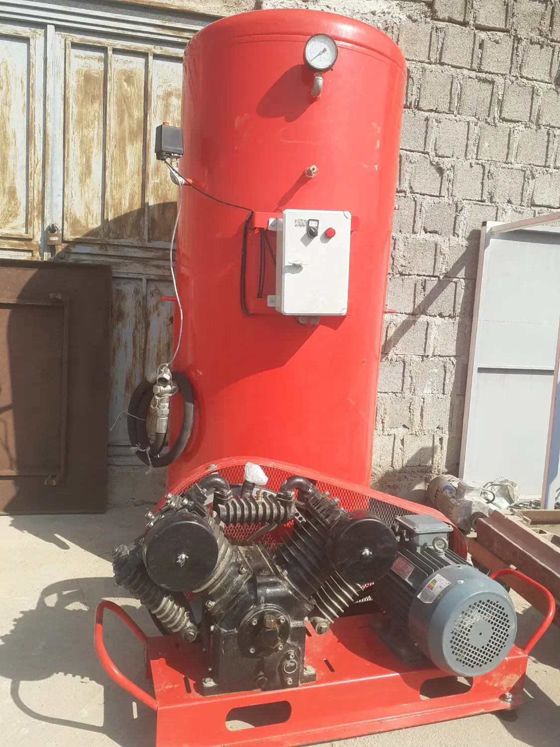 پمپ باد ۱۰۰۰ لیتری|ابزارآلات|جهرم, |دیوار