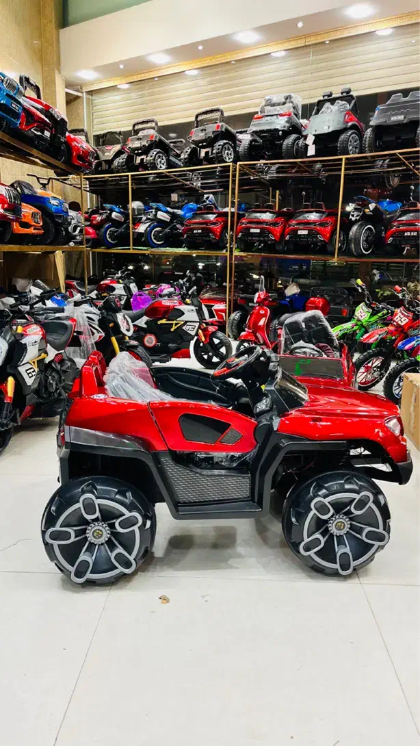 ماشین شارژی چهار موتور تانک|اسباببازی بچه|یزد, |دیوار