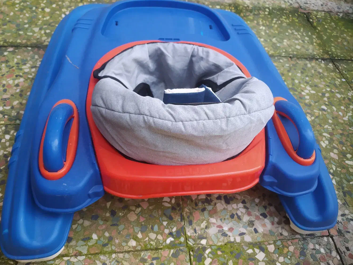 کالسکه و روروهک|کالسکه و لوازم جانبی|لاهیجان, گلستان|دیوار