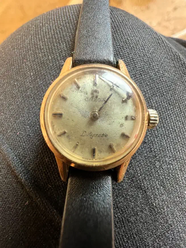 ساعت امگا زنانه قدیمی|ساعت|پاکدشت, پاکدشت (مامازند)|دیوار