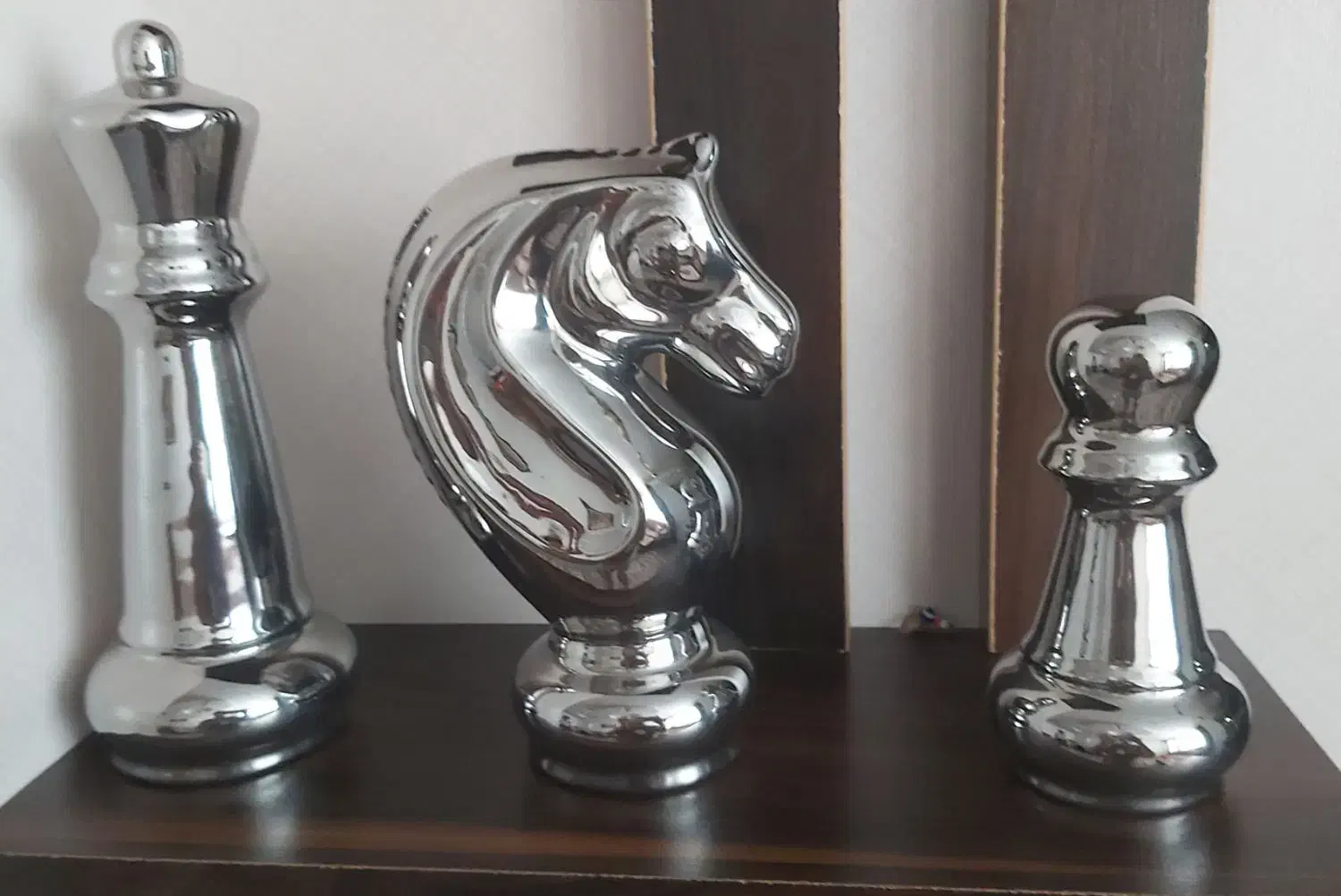 مهره های شطرنج|مجسمه، تندیس، ماکت|دورود, |دیوار