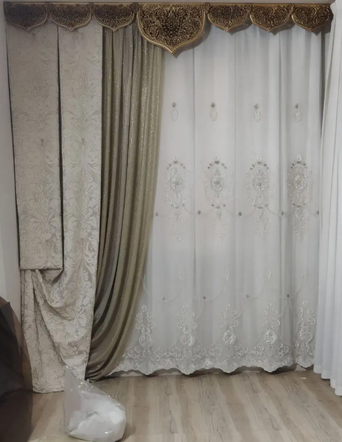 پرد‌ه‌‌|پرده، رانر، رومیزی|بهارستان, |دیوار