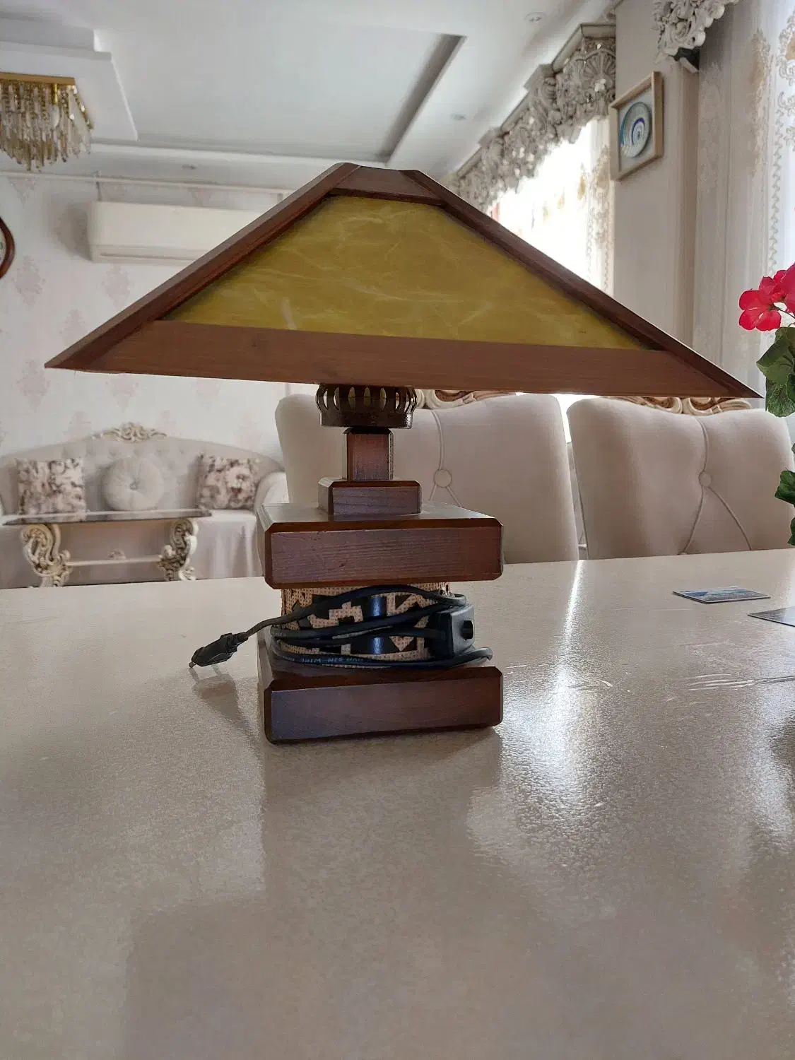 اباژور چوب|چراغ خواب و آباژور|رشت, گلباغ نماز|دیوار