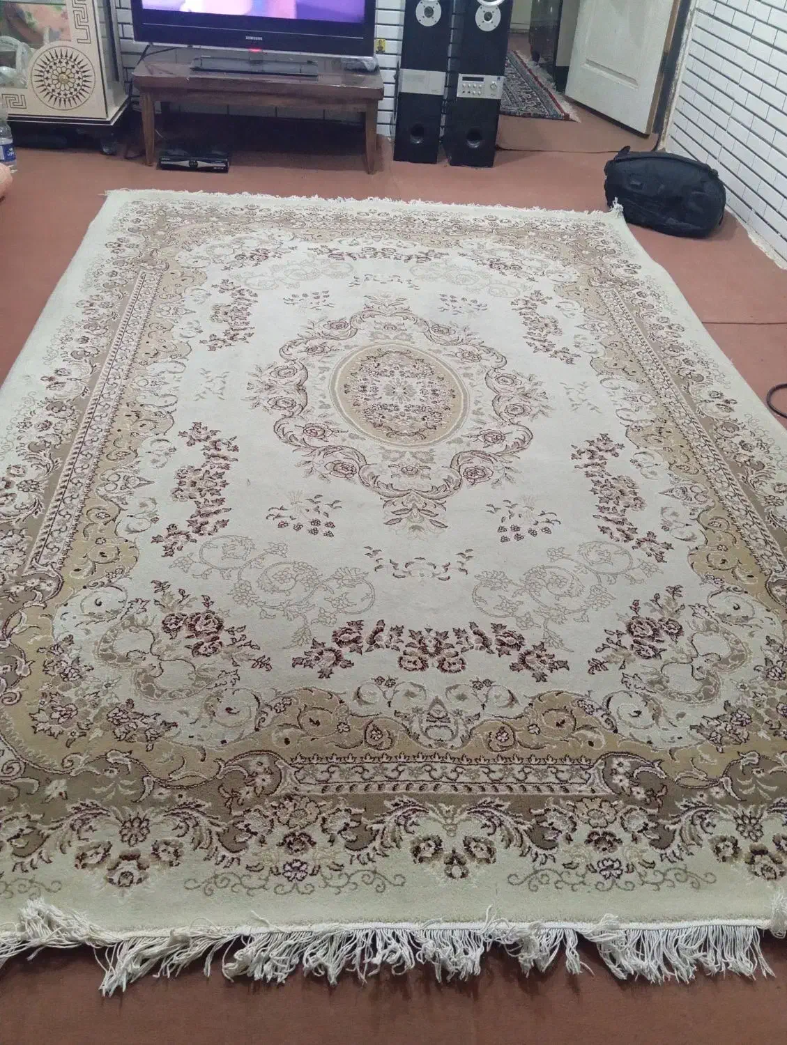 ۶ متری تمیز ۷۰۰ شانه|فرش|بومهن, |دیوار