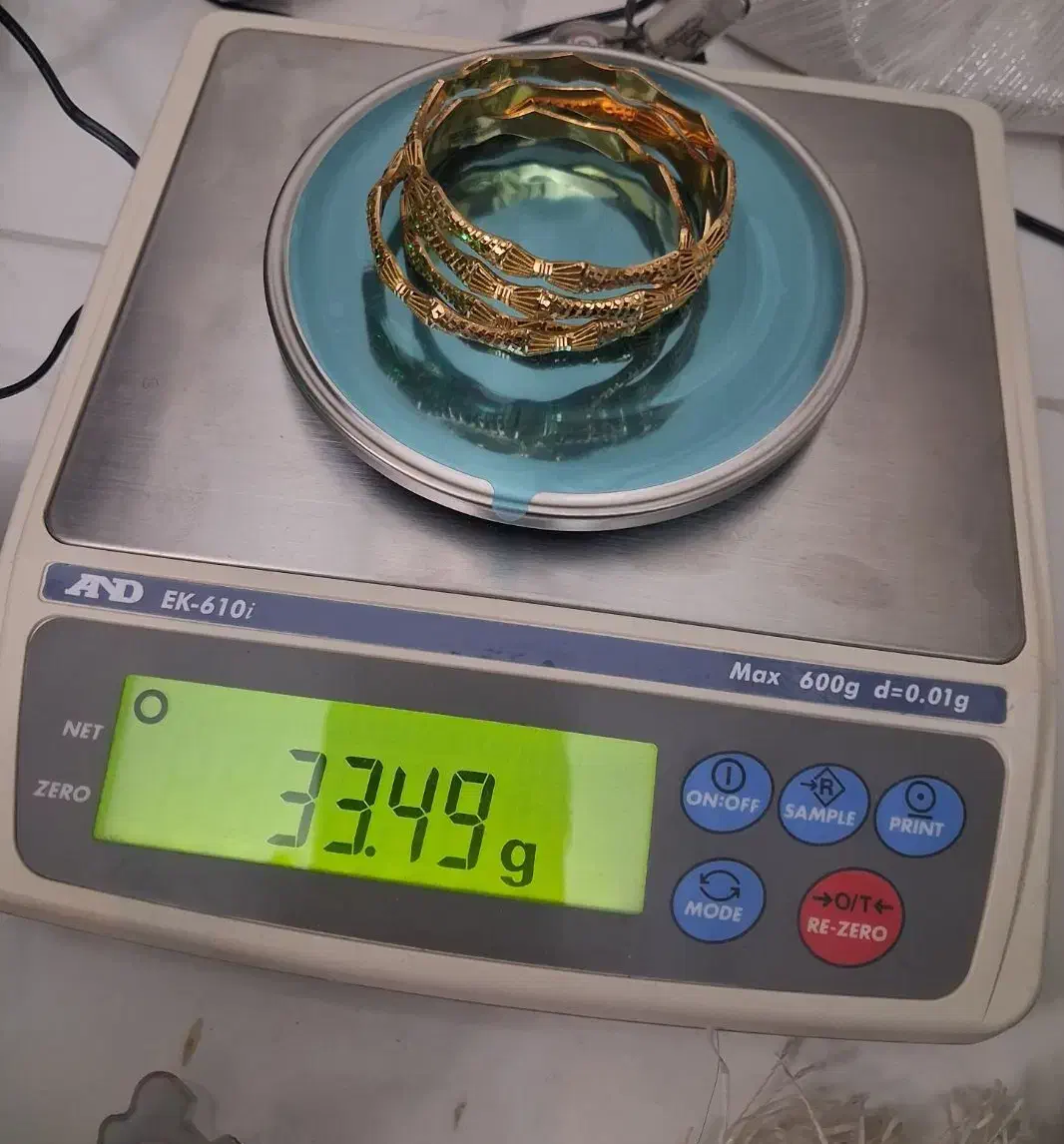 فروش النگو ۱۲۰/۰۰۰ بالای تابلو|جواهرات|شیراز, شاهچراغ|دیوار