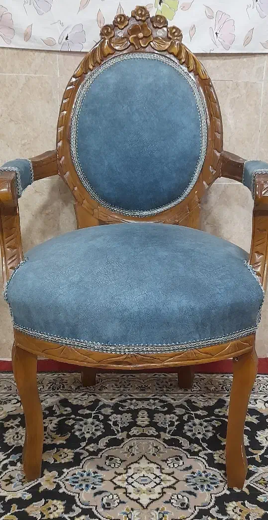 مبل هفت نفره کلاسیک چوب گردو|مبلمان خانگی و میز عسلی|رودسر, |دیوار