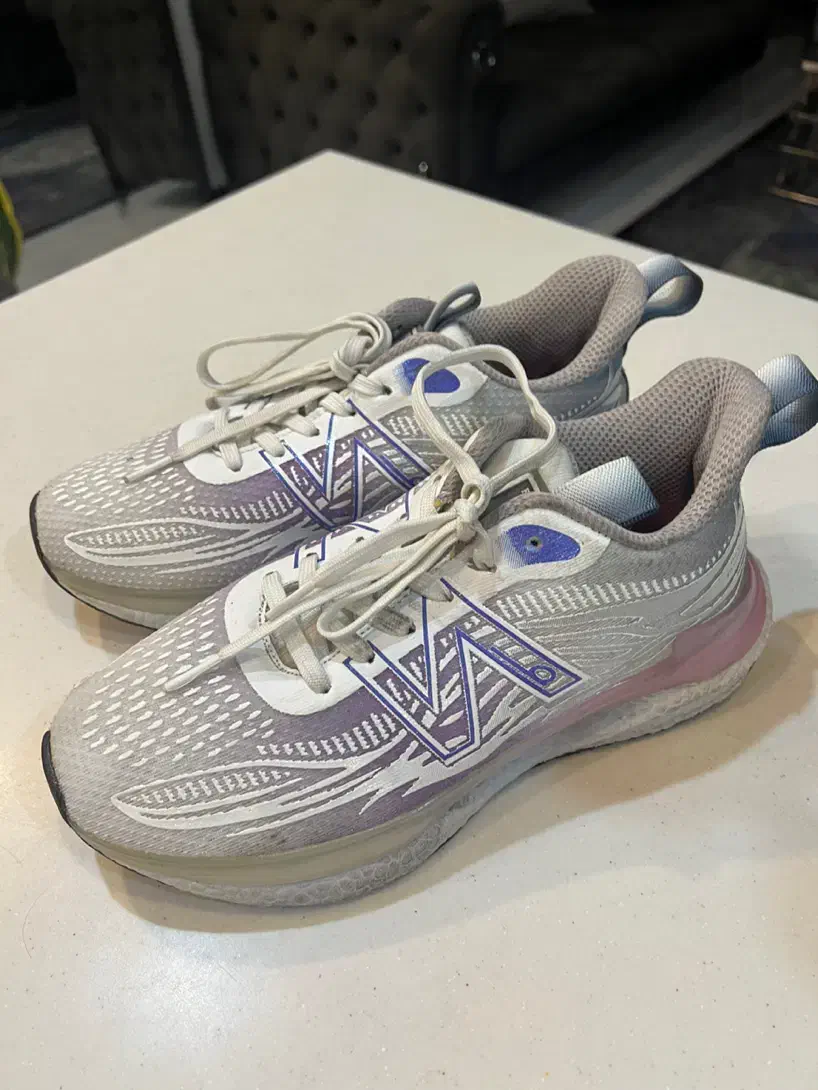 کتونی درحدنو فقط دوبار پام کردم کوچیک بود برام|کیف، کفش، کمربند|تهران, بهار|دیوار