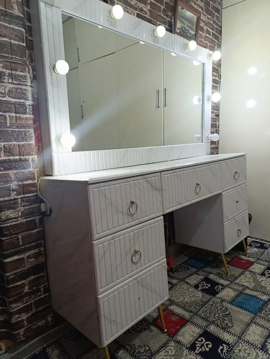 به دلیل جابه جایی فروخته می‌شود|جاکفشی، کمد، دراور|قدس, شهر‌قدس|دیوار