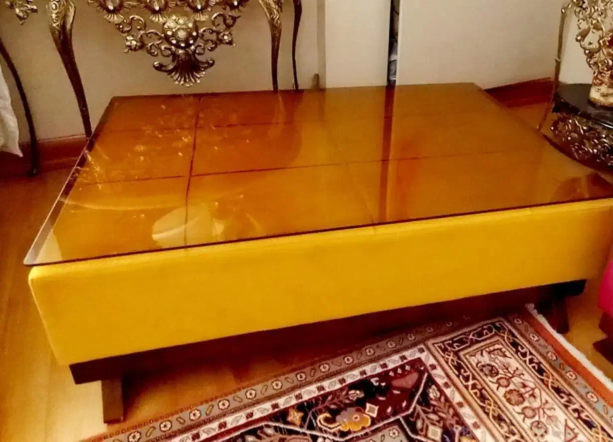 میز جلو مبلی پارچه مخمل خردلی رنگ ابعاد۱۰۰*۷۰|مبلمان خانگی و میز عسلی|همدان, |دیوار