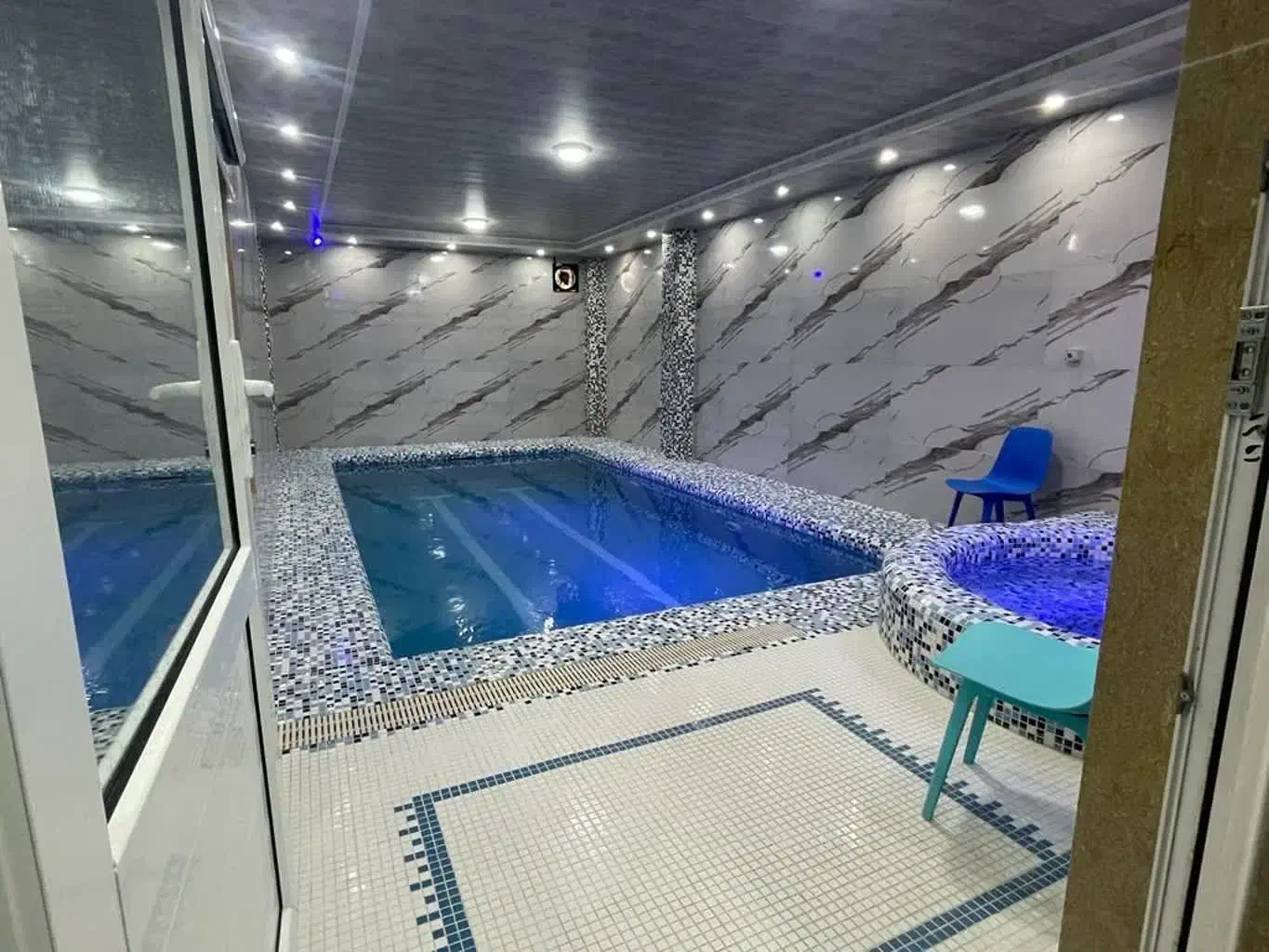 اجاره روزانه ویلا استخردار نوساز لوکس مدرن|اجارهٔ کوتاه‌مدت ویلا و باغ|نور, |دیوار