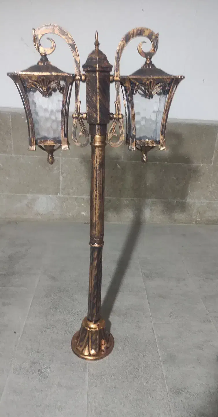 پایه چراغ دوشعله پارکی و باغ|لوستر و چراغ آویز|شیراز, وصال|دیوار