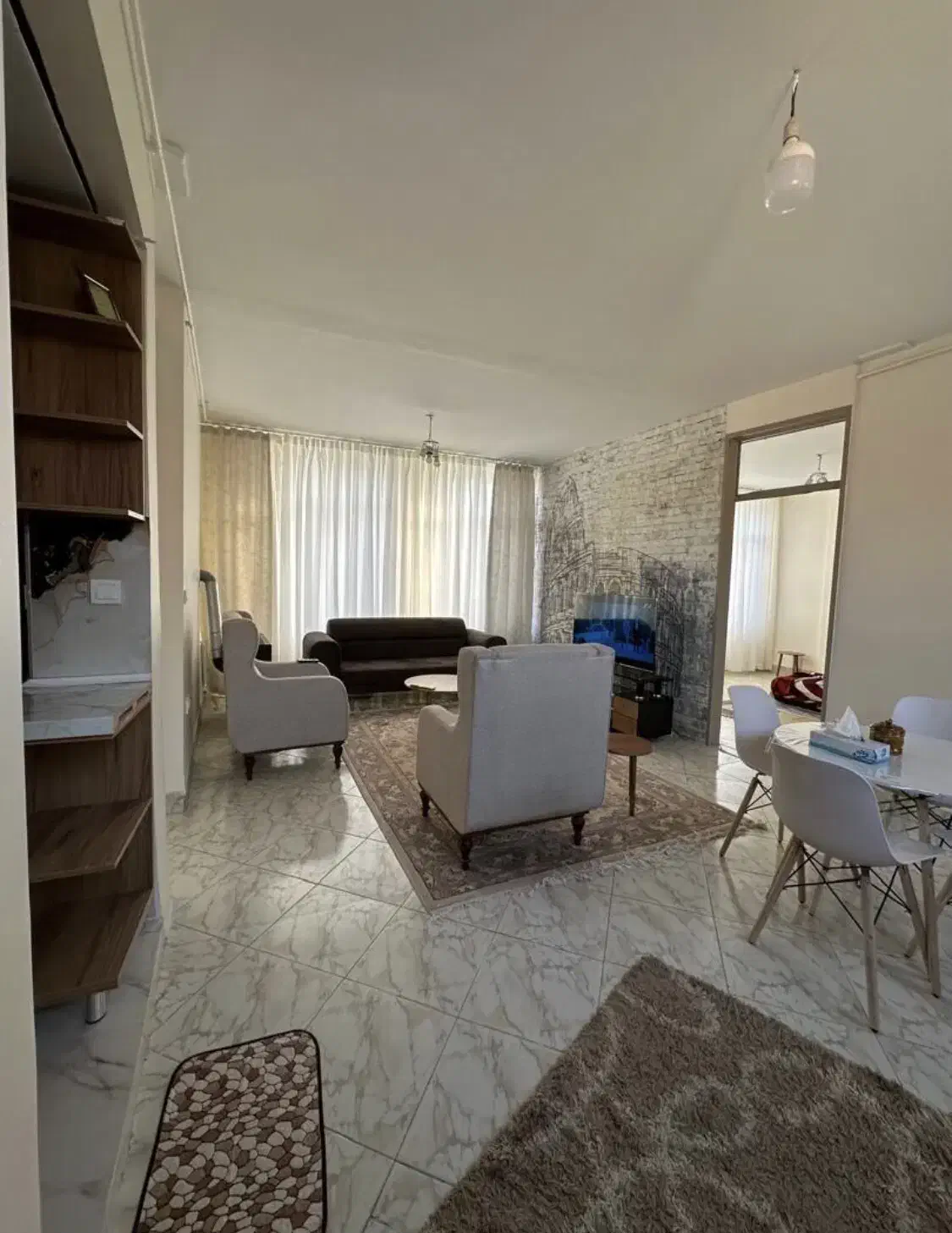 سوئت مبله|اجارهٔ کوتاه‌مدت آپارتمان و سوئیت|فولادشهر, C4|دیوار