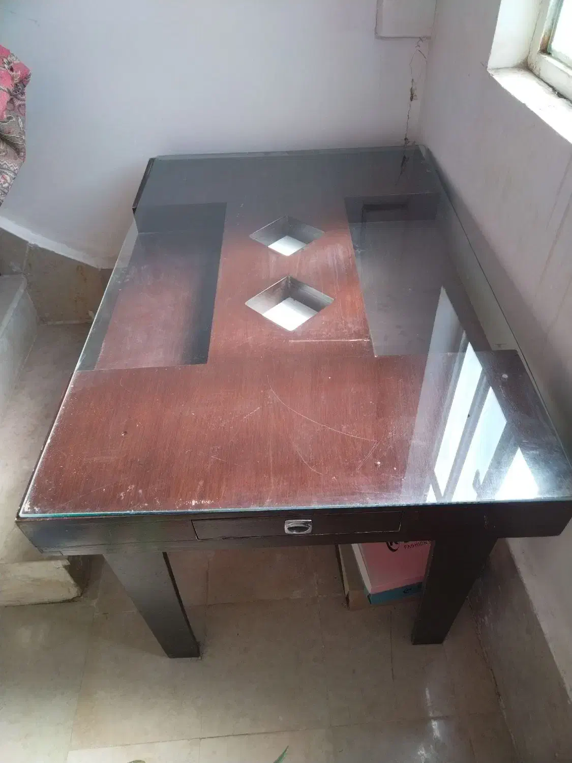 میز بدون صندلی|میز و صندلی غذاخوری|خرم‌آباد, |دیوار