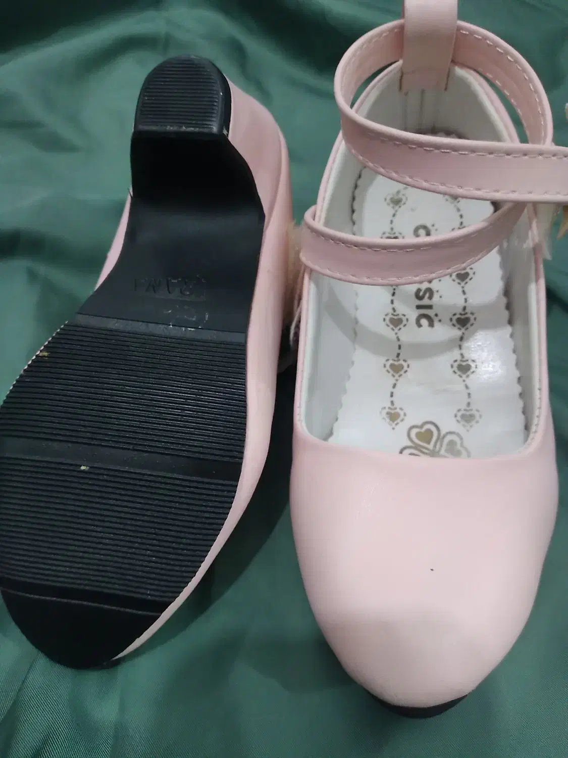 کفش دخترانه|کیف، کفش، کمربند|رشت, پل تالشان|دیوار