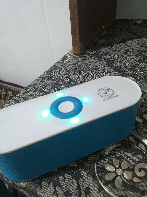 اسپیکر خوش صدا|پخش‌کننده همراه|اردکان, |دیوار