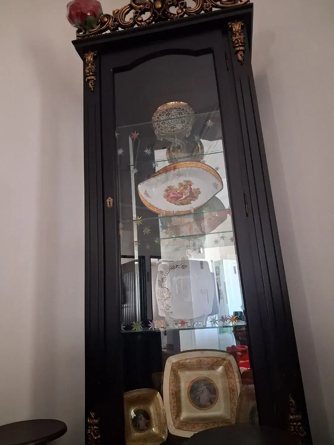 بوفه سالم.برای تغییر دکوراسیون میفروشم|بوفه، ویترین، کنسول|فومن, |دیوار