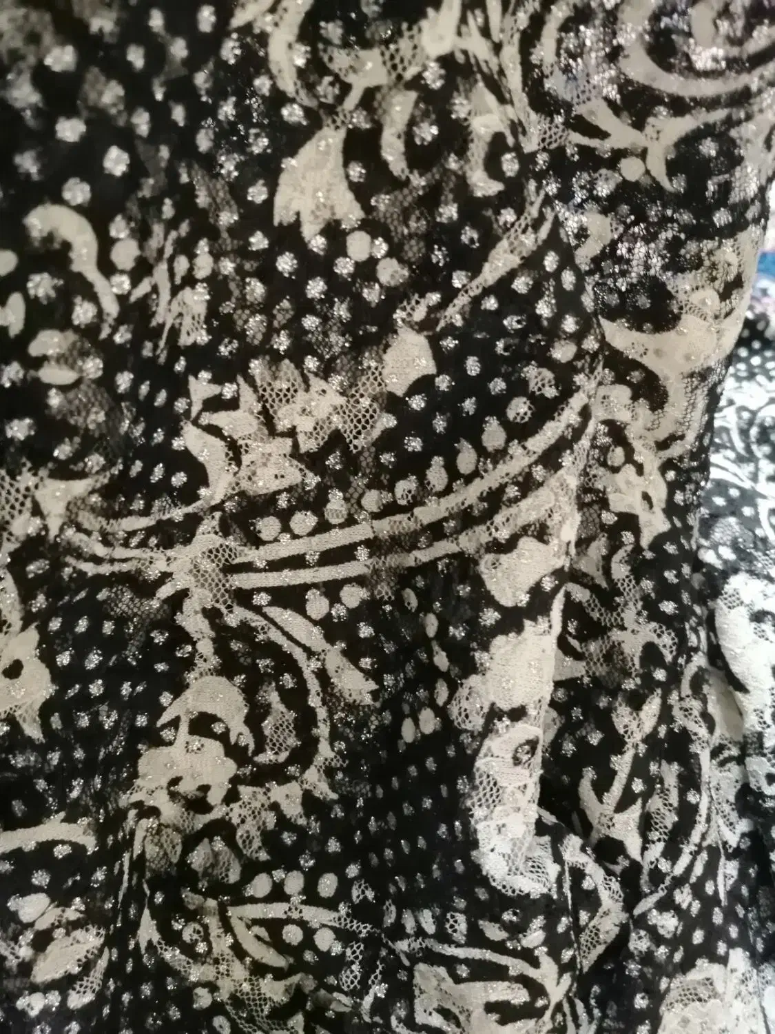 یک قواره پارچه گیپور مناسب پیراهن و چادر|لباس|کرمانشاه, |دیوار