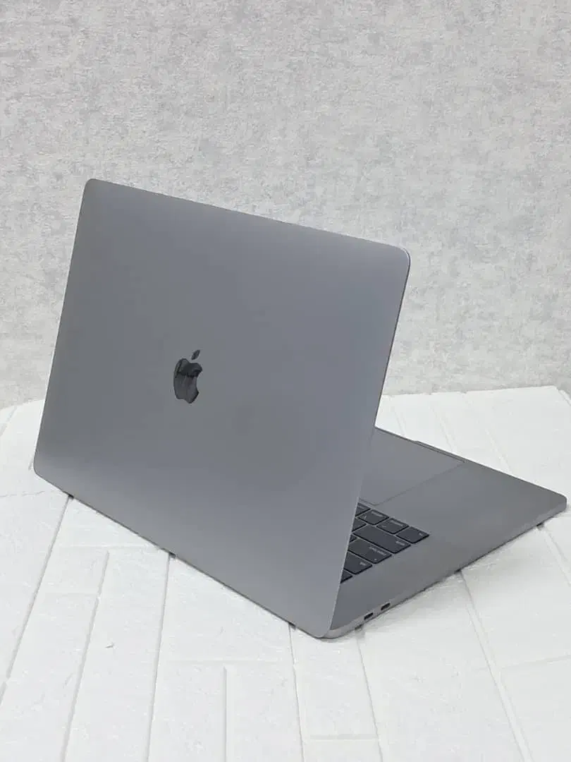 Mac Book Pro 2019 - گرید A++ - در حد نو|رایانه همراه|تهران, فلسطین (میدان انقلاب)|دیوار