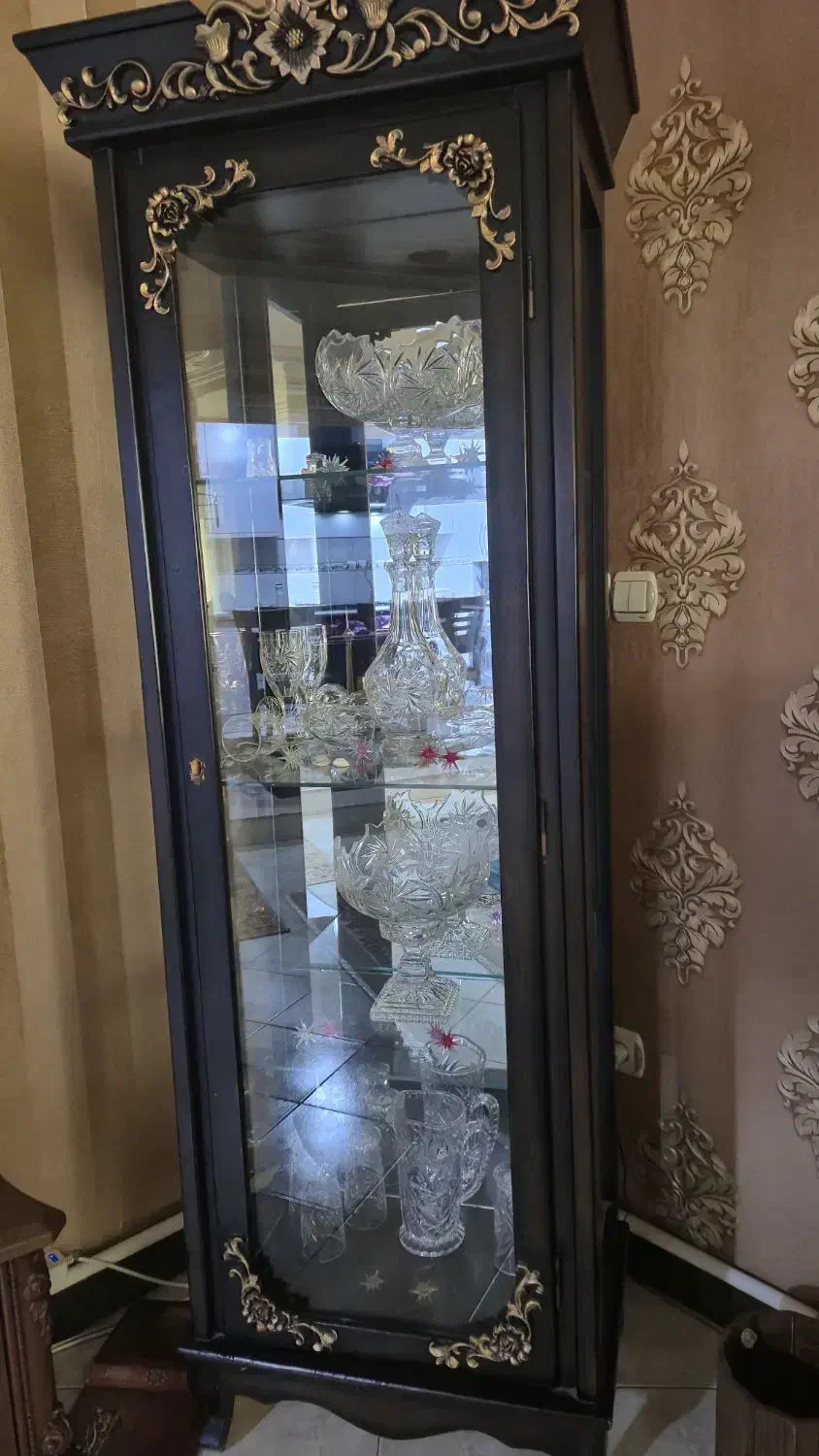 وسایل استفاده شده|تخت و سرویس خواب|اسلامشهر, زرافشان|دیوار