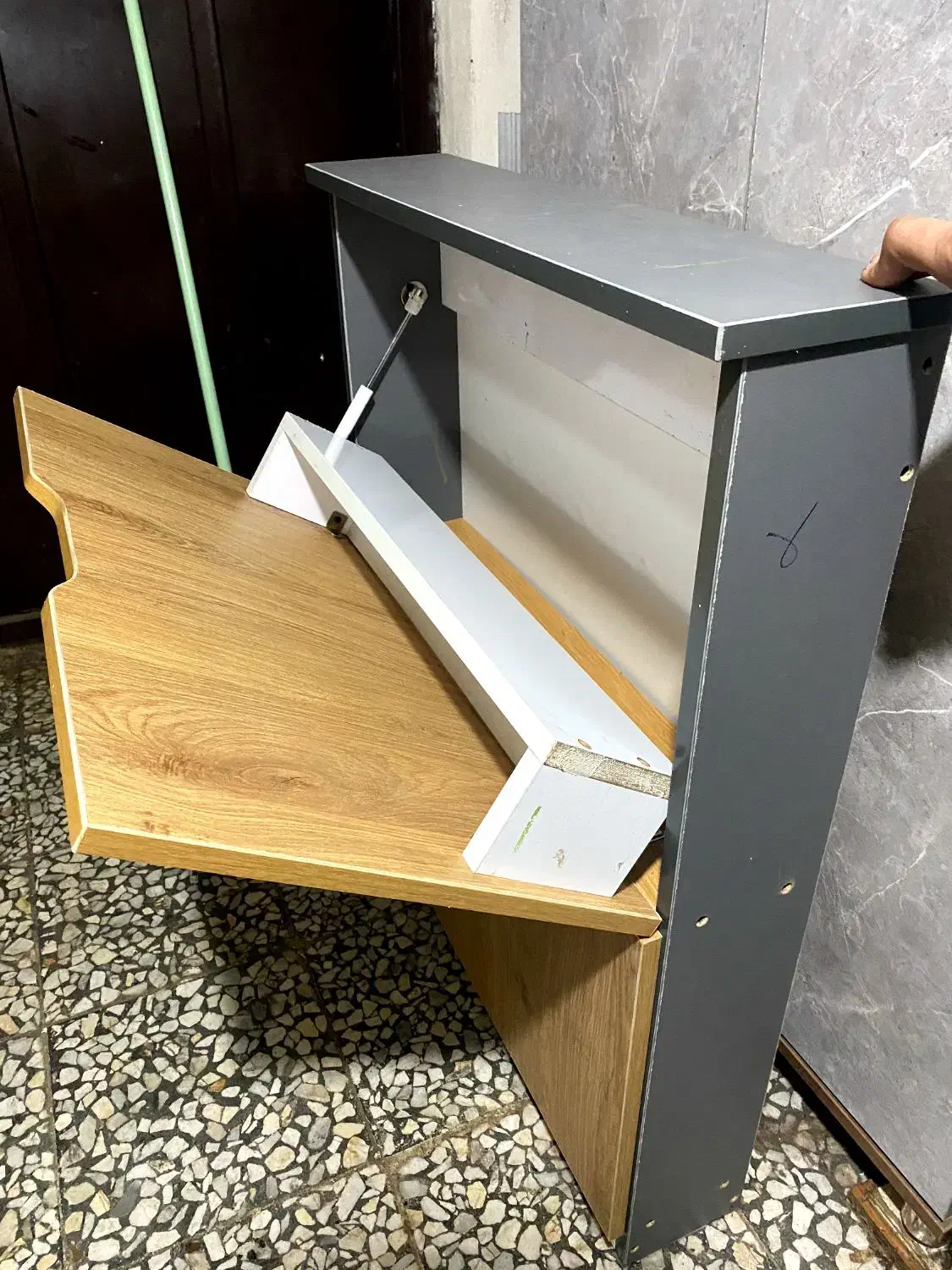 جاکفشی کمجا|جاکفشی، کمد، دراور|رشت, منظریه|دیوار