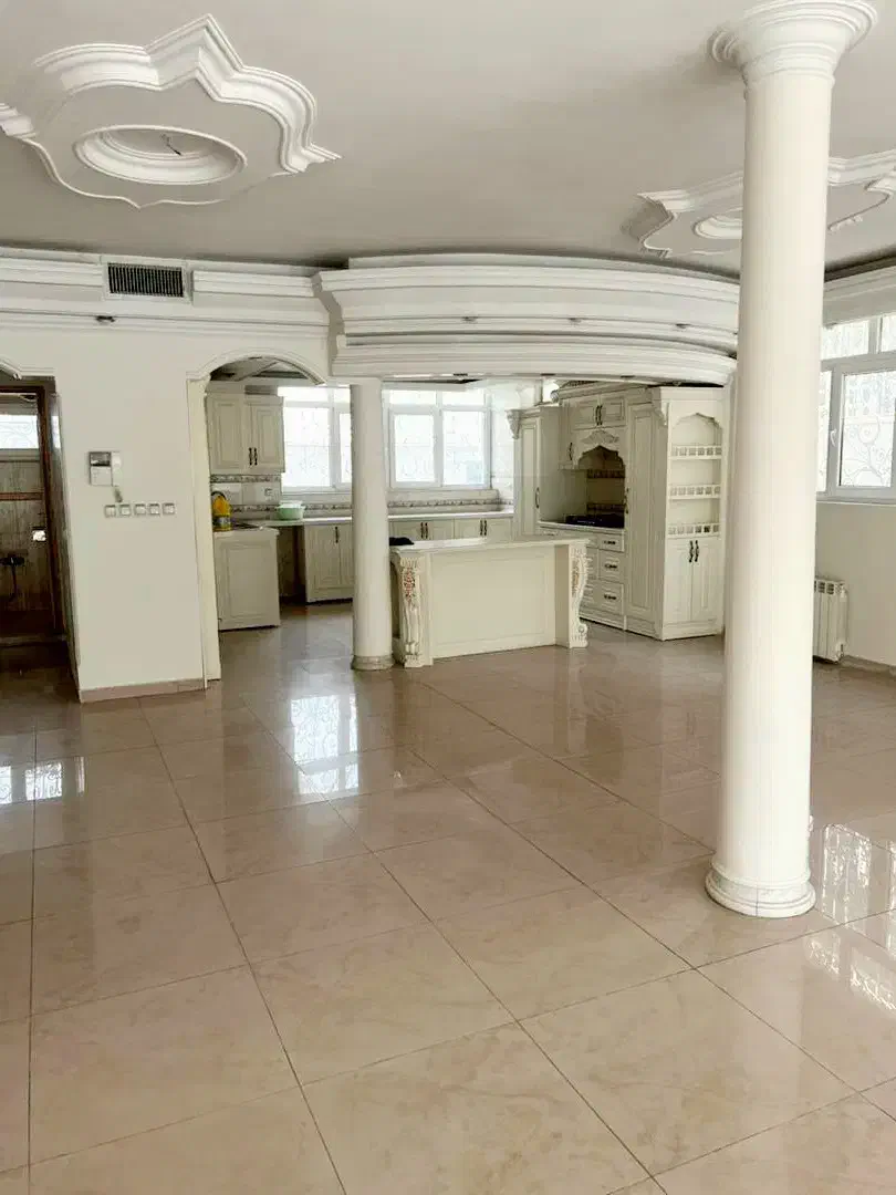 ویلا ۲۵۰متر ۴خ فاز ۴/شهرک غرب