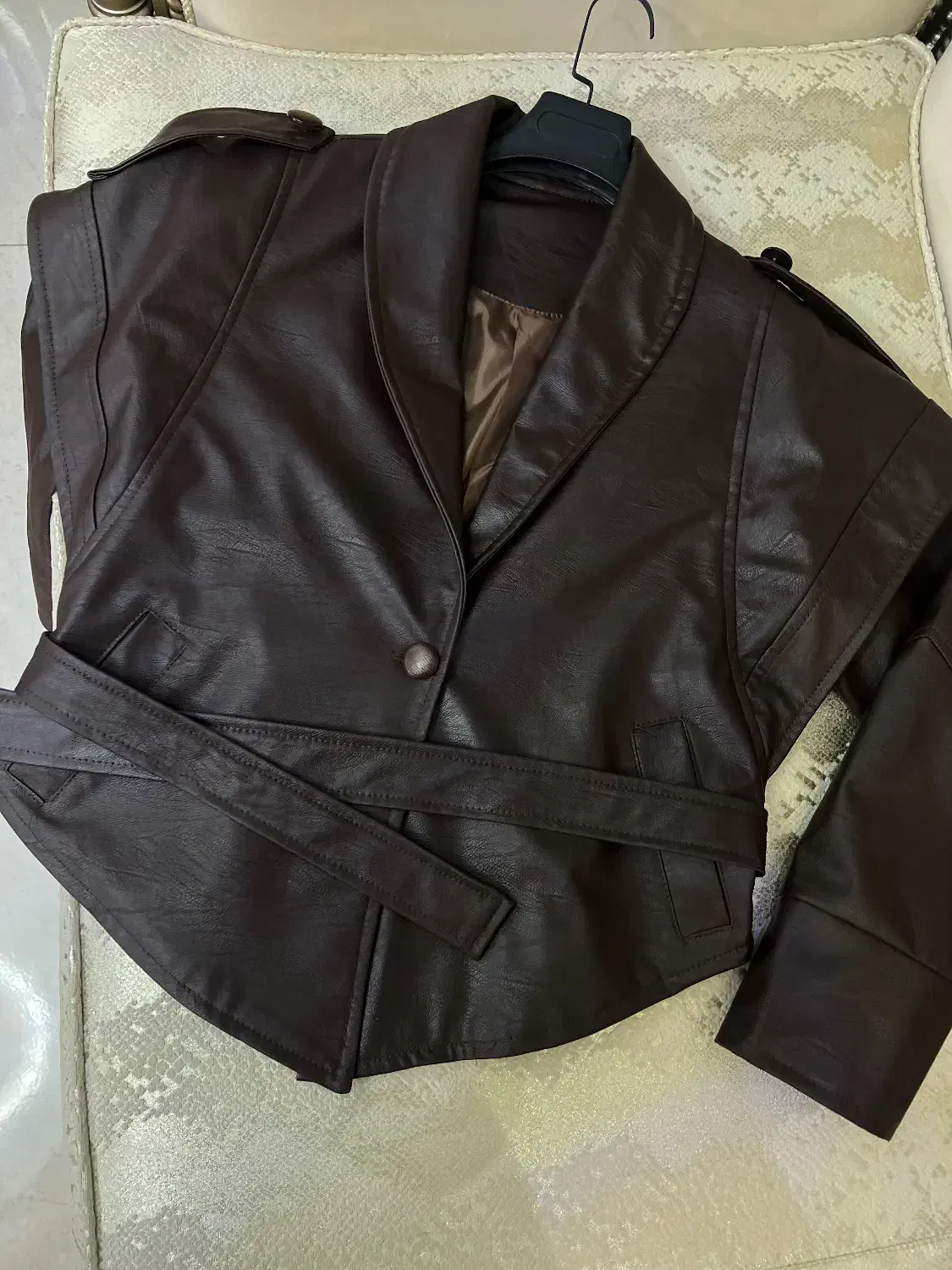 کت پینترستی|لباس|تهران, آسمان|دیوار