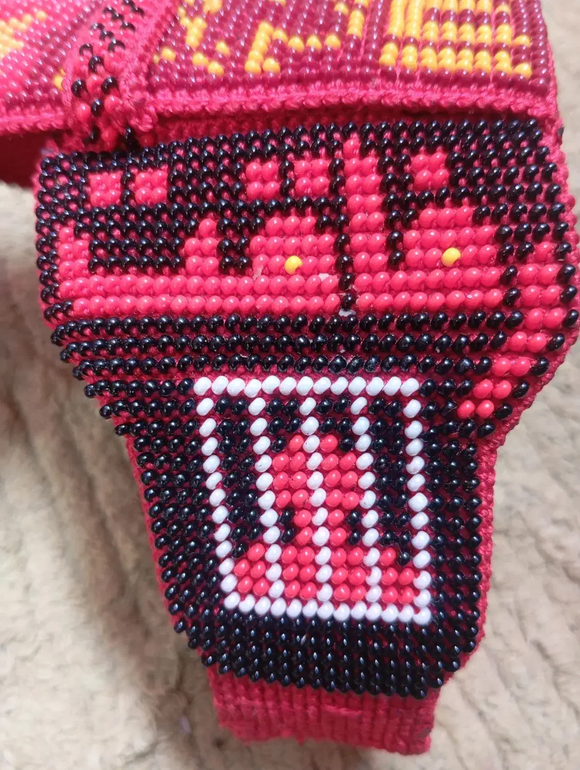 بازو بند زندان بافت|کیف، کفش، کمربند|شیراز, هفت تنان|دیوار