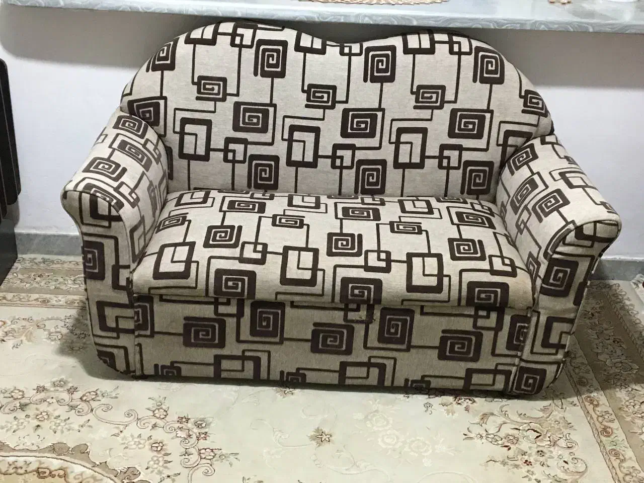 مبل ۷ نفره|مبلمان خانگی و میز عسلی|رشت, پاره بیجار|دیوار