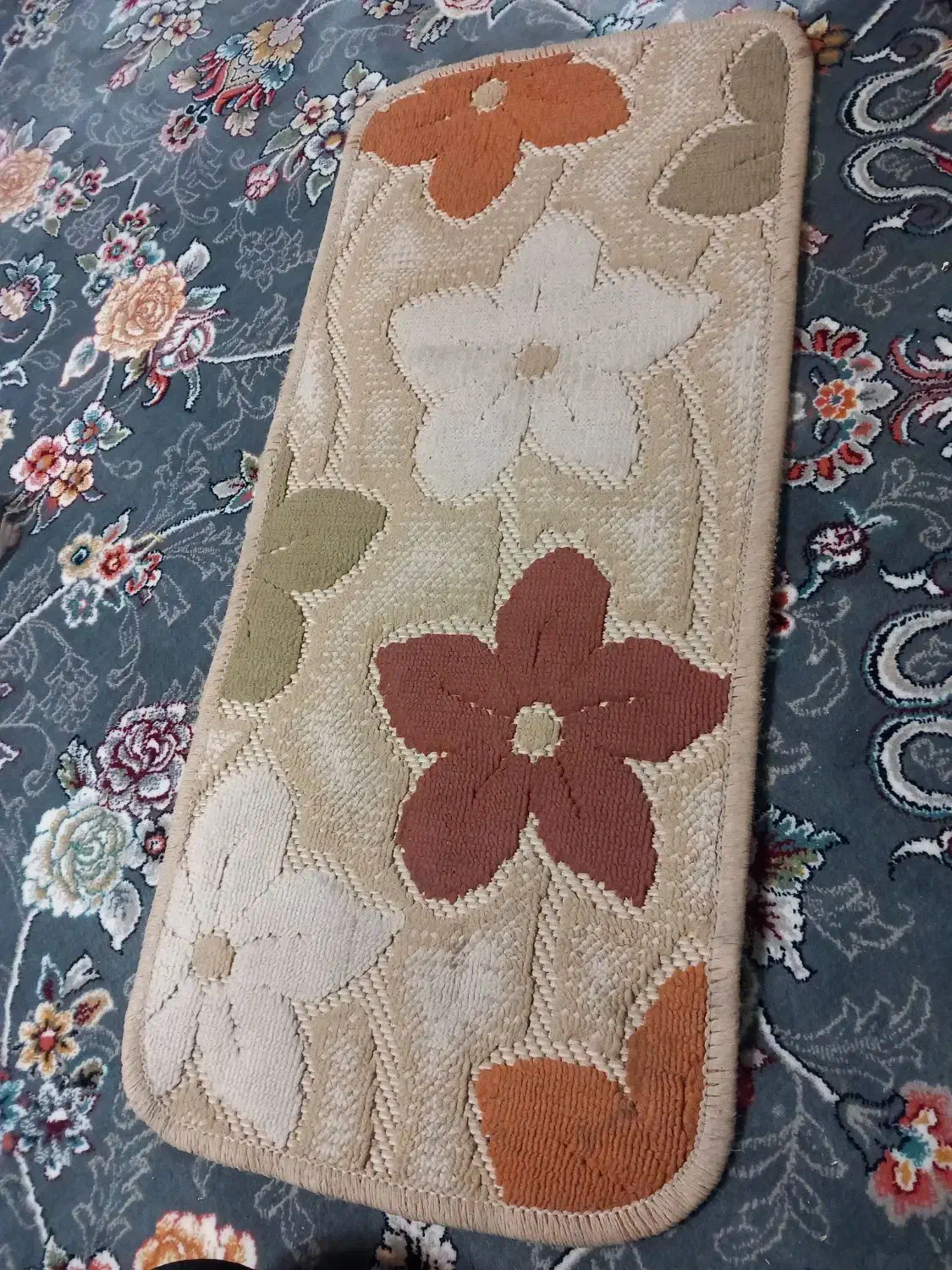 پادریوروپلهایی|پادری|همدان, |دیوار