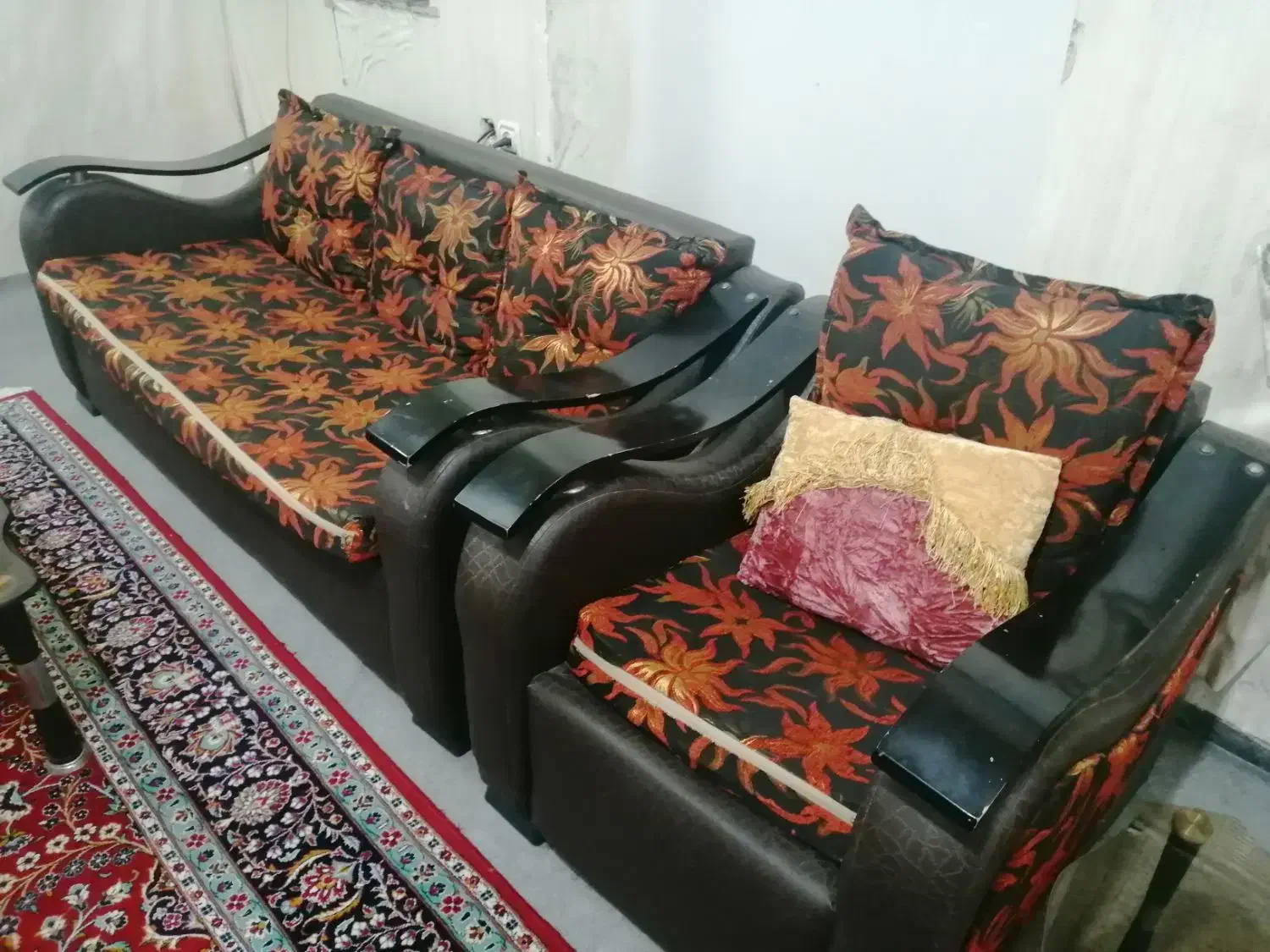 مبل۷فره چرمی|مبلمان خانگی و میز عسلی|بوشهر, |دیوار