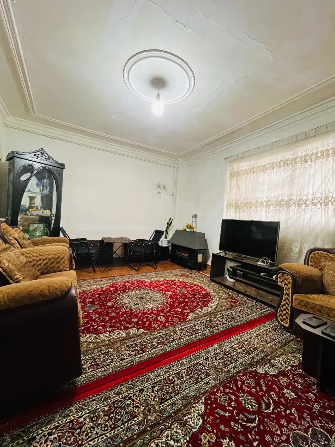 آپارتمان استقامت یک ۷۰ متر طبقه سوم دو خواب|اجارهٔ آپارتمان|رشت, شهریاران|دیوار