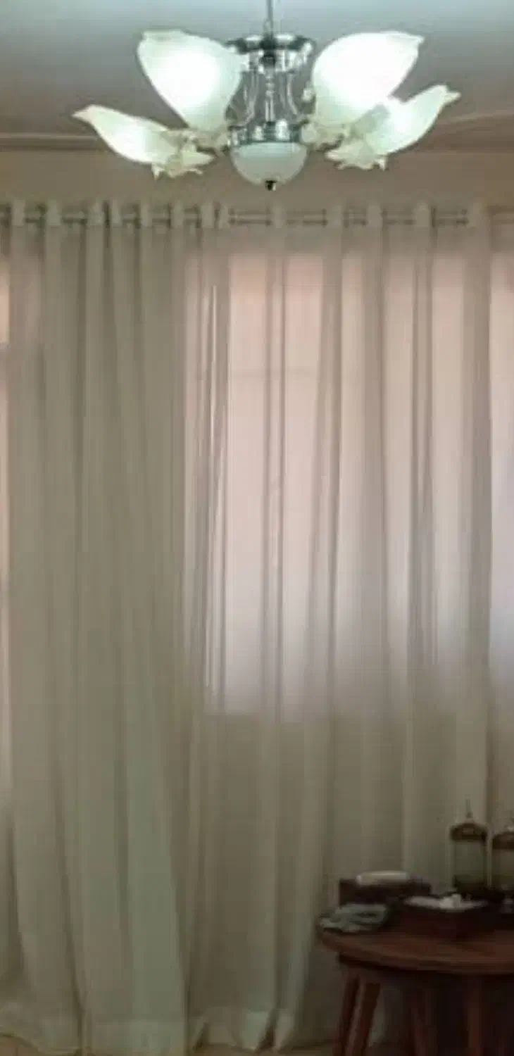 لوستر پنج شاخه کبوتری|لوستر و چراغ آویز|بندر انزلی, استادیوم|دیوار