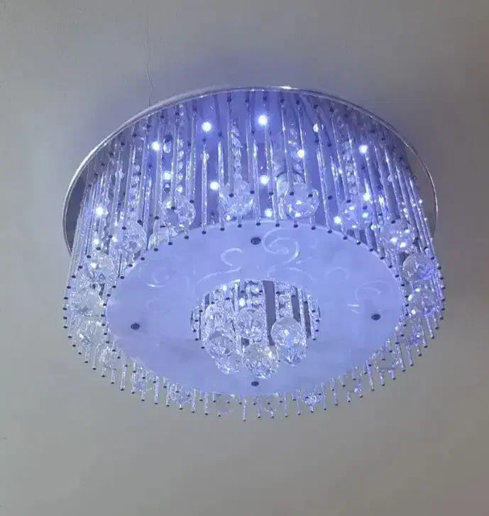 لوستر روشن نمیشودنیازبه تعمیر|لوستر و چراغ آویز|خمینی‌شهر, |دیوار