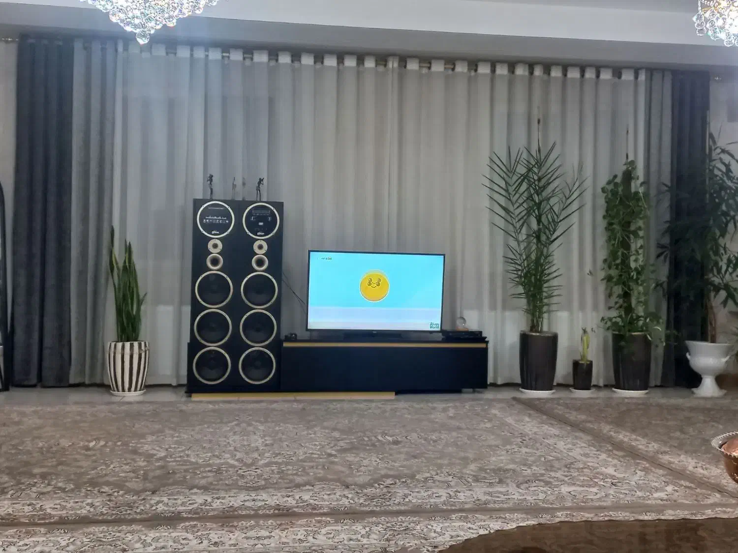 پرده پانچی|پرده، رانر، رومیزی|محمدشهر, همایون ویلا|دیوار