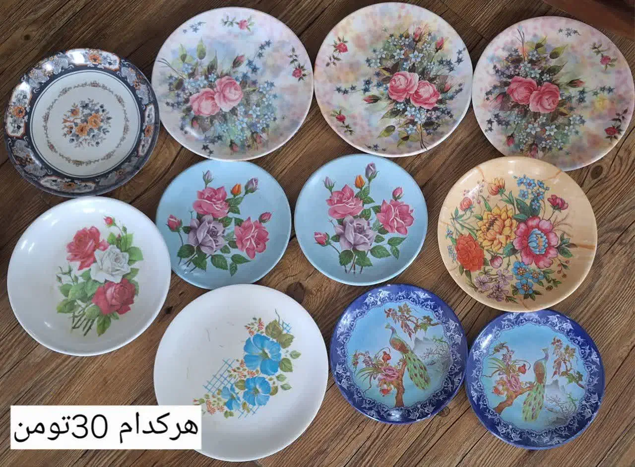 ورق بزن بشقاب ظروف ملامین قدیمی نوستالژی دیوارکوب|ظروف سرو و پذیرایی|مشهد, امامیه (شهرک غرب)|دیوار