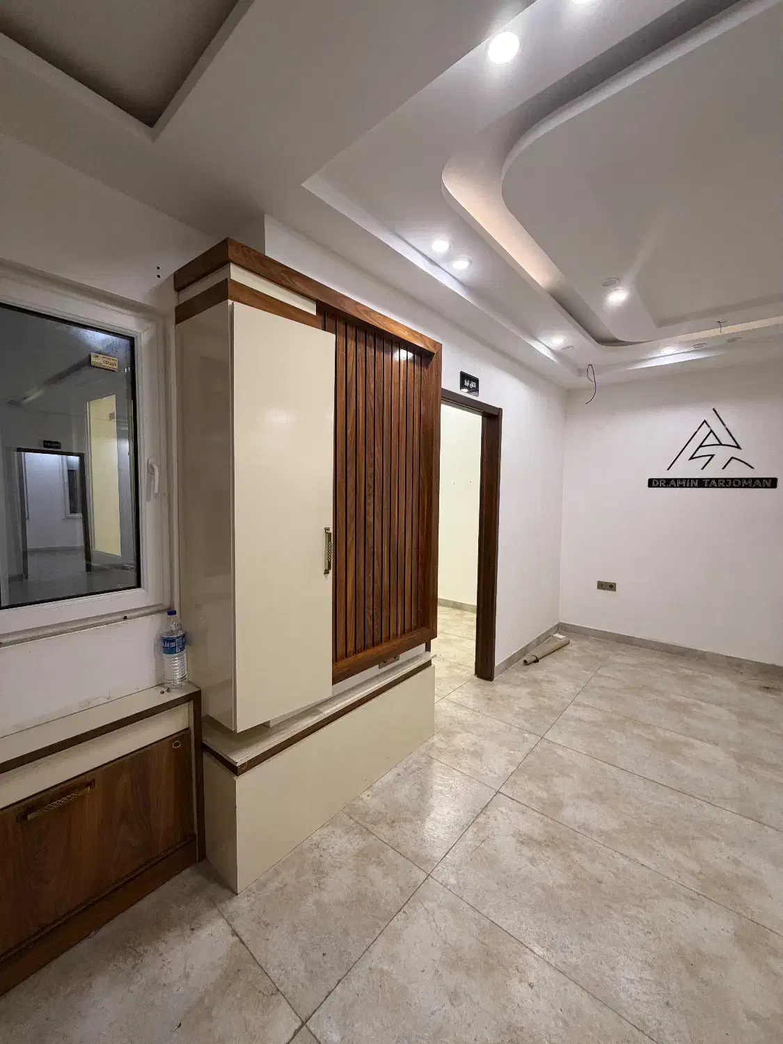 روبه روی کهنسال|اجارهٔ دفتر کار، اتاق اداری، مطب|صومعه‌سرا, |دیوار