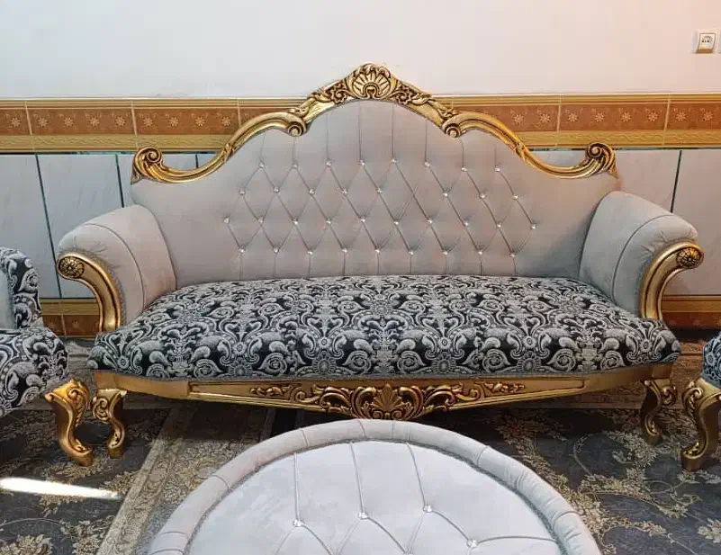 مبلمان کلاسیک|مبلمان خانگی و میز عسلی|نجف‌آباد, یزدانشهر|دیوار