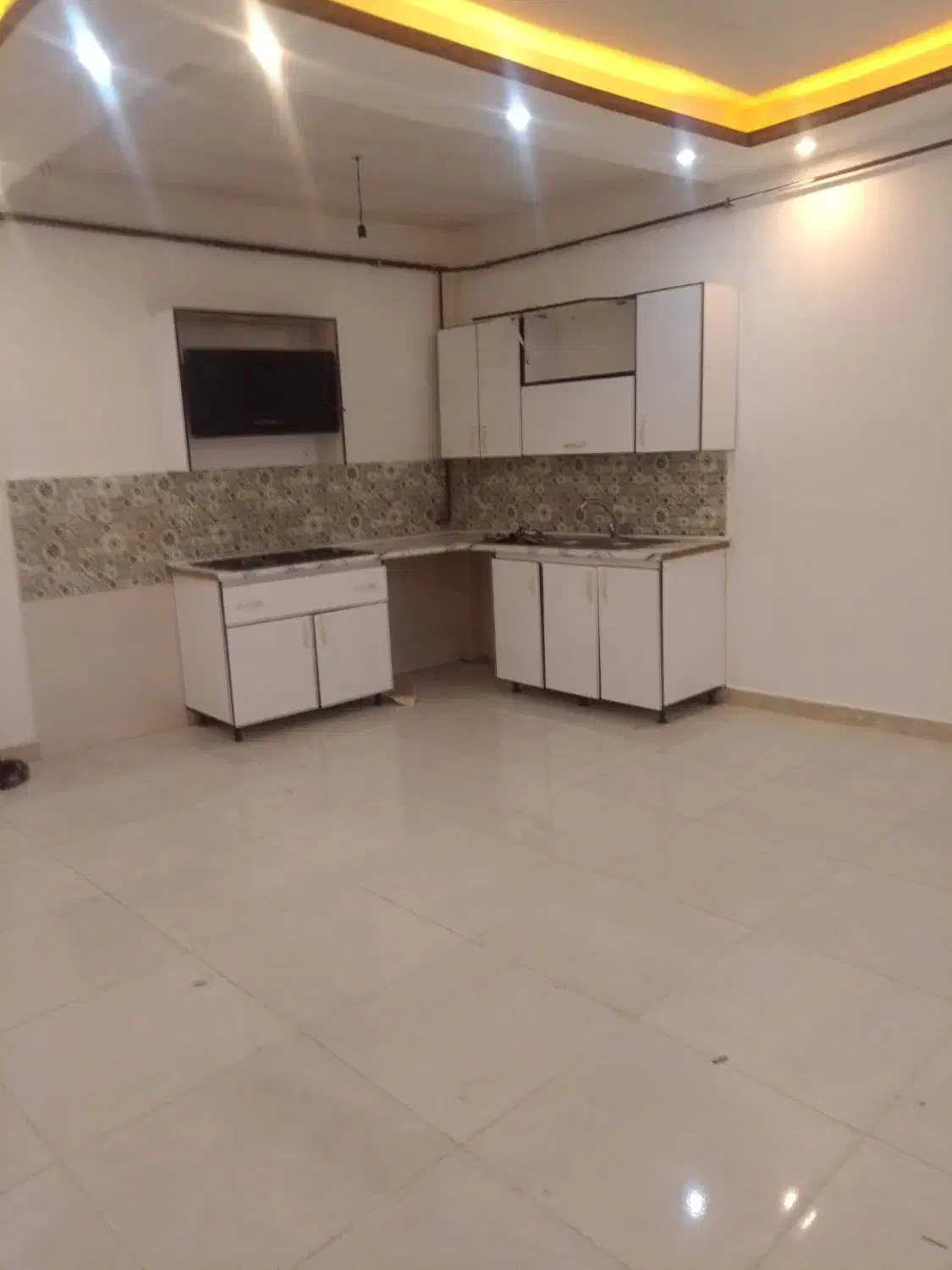 اجاره خانه حمیدیان۹۰ مت ی|اجارهٔ آپارتمان|رشت, انصاری|دیوار