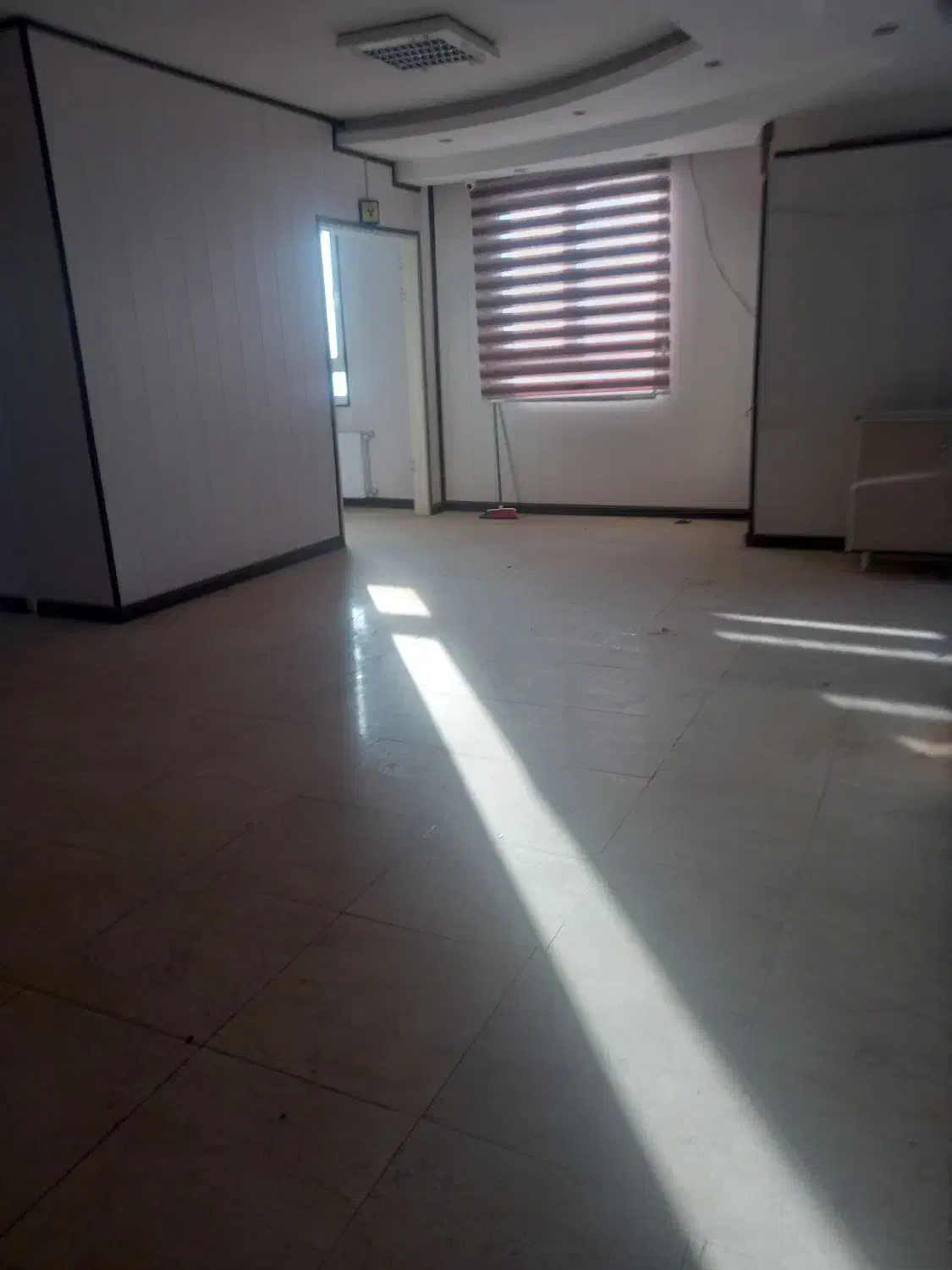 موقعیت اداری.۱۱۲متر.فول.تابلو خور. برند منطقه|فروش دفتر کار، اتاق اداری، مطب|تهران, افسریه شمالی|دیوار