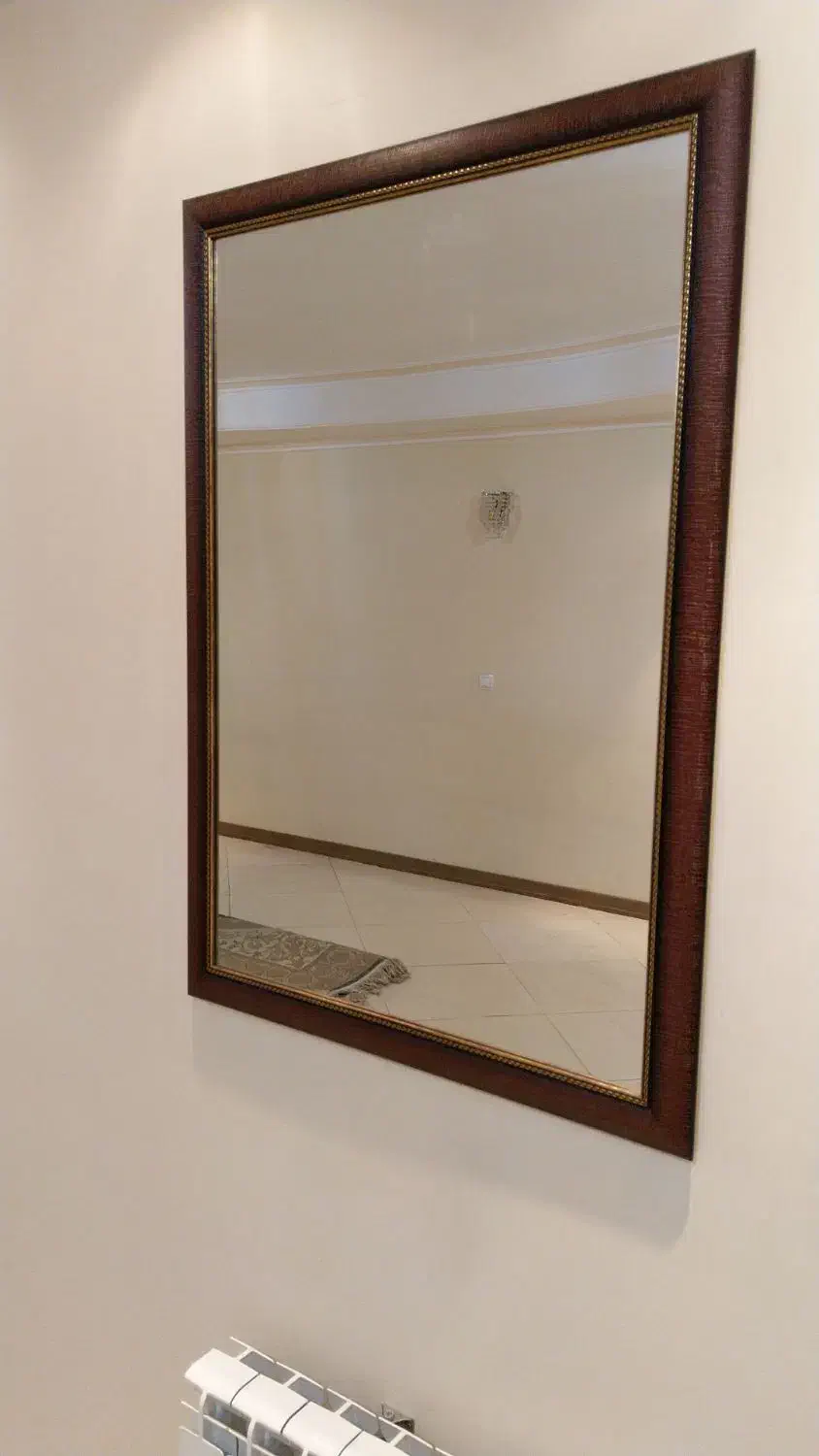 آینه|آینه|تهران, شهمیرزادی|دیوار