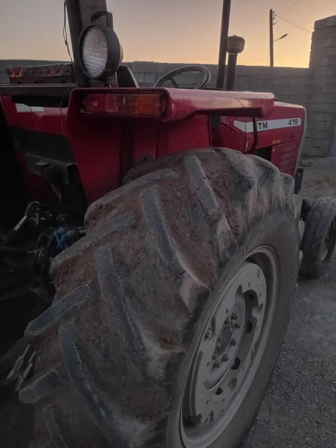 تراکتور ۴۷۵تک عتیقه|خودرو سنگین|کنگاور, |دیوار