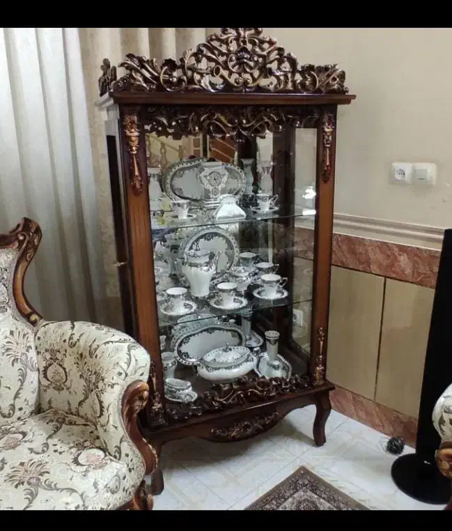 مبل سلطنتی 9 نفره|مبلمان خانگی و میز عسلی|شیراز, شهرک فرزانگان|دیوار