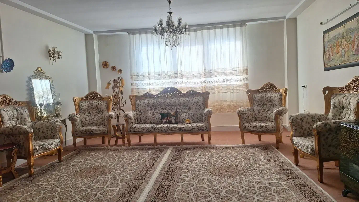 مبل سلطنتی راحتی چوب راش فروش فوری|مبلمان خانگی و میز عسلی|زنجان, |دیوار