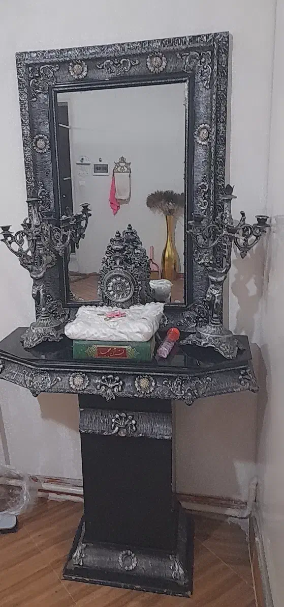 آینه و شمعدان|آینه|چهاردانگه (تهران), |دیوار